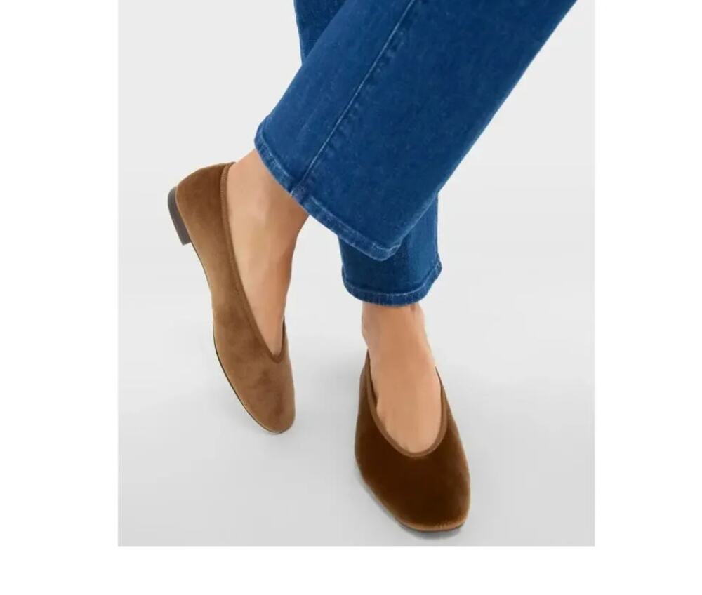 Tuckernuck Velvet Hazel Nina Flats 7.5 NWT Tan Gold Minimalist Quiet Luxury